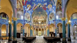 interno Basilica di Santa Rita